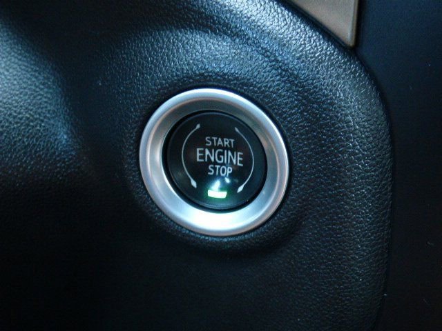 Used 2022 Chevrolet Silverado 1500 High Country w/ Safety Package II image 29