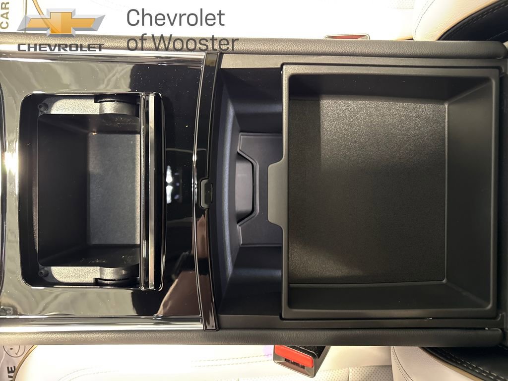 New 2026 Chevrolet Traverse High Country w/ LPO, Floor Liner Package image 19