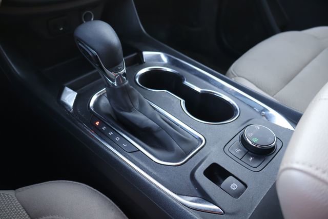 Used 2023 Chevrolet Traverse LS image 13