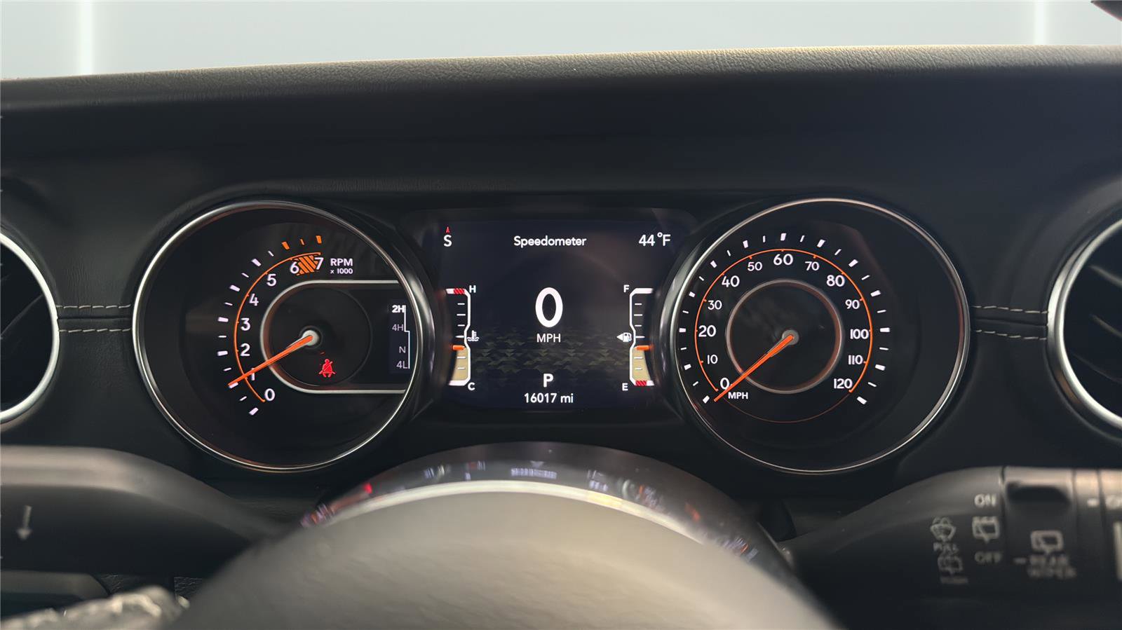 Used 2023 Jeep Wrangler Sahara w/ Cold Weather Group image 15