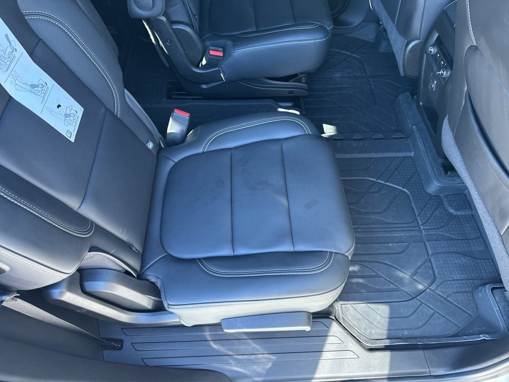 Used 2023 Chevrolet Traverse LT w/ LPO, Floor Liner Package image 14