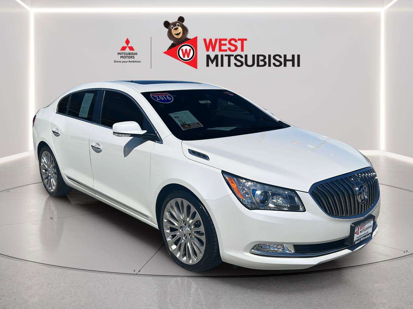 Used 2016 Buick LaCrosse Premium w/ Driver Confidence Package #1 FWD image 7