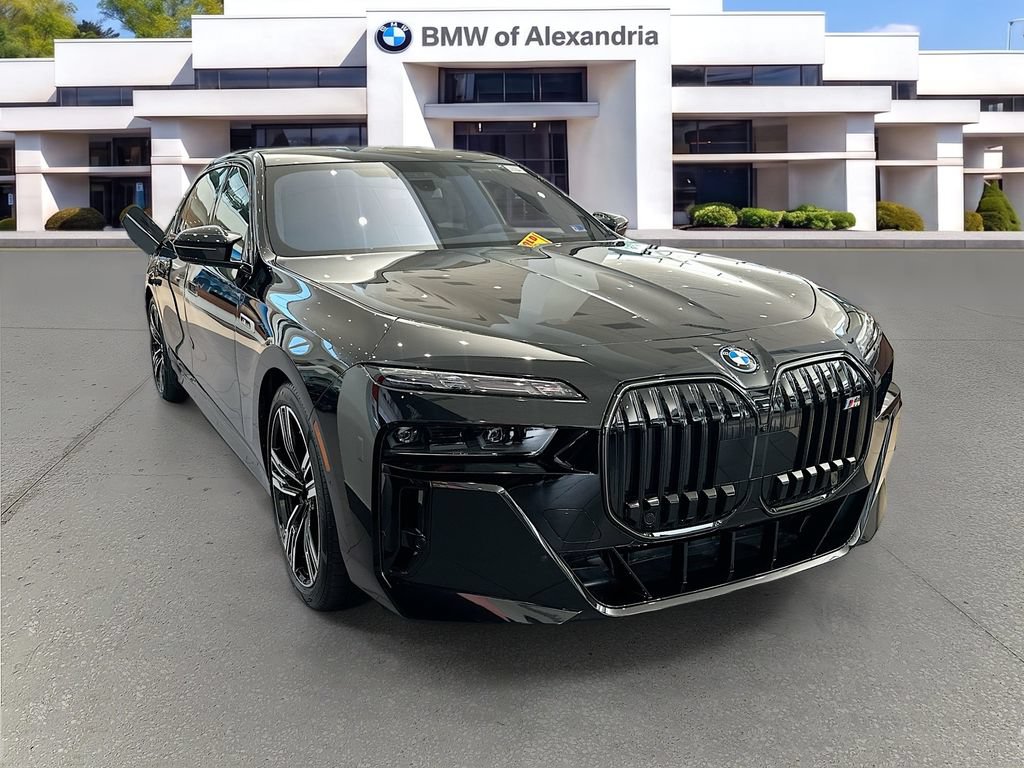 New 2026 BMW i7 M70 AWD/4WD image 1