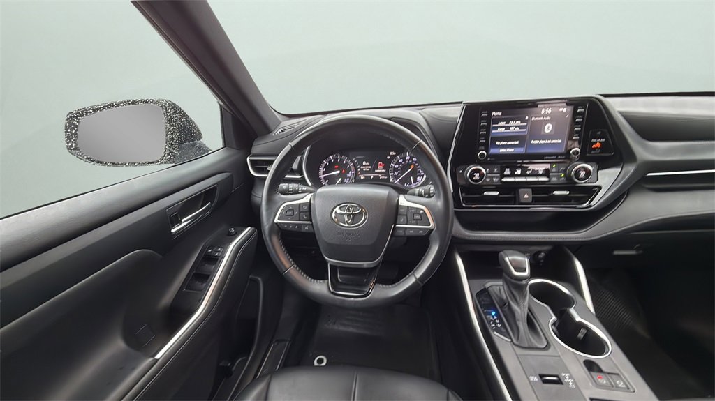 Used 2022 Toyota Highlander XSE image 22