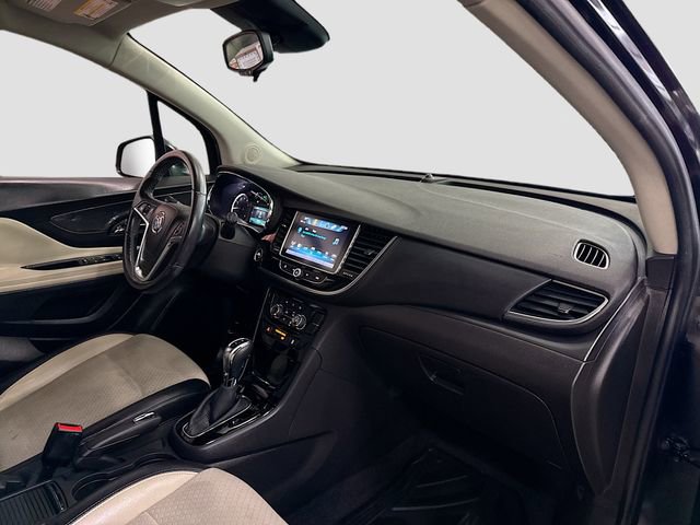 Used 2018 Buick Encore Preferred image 27