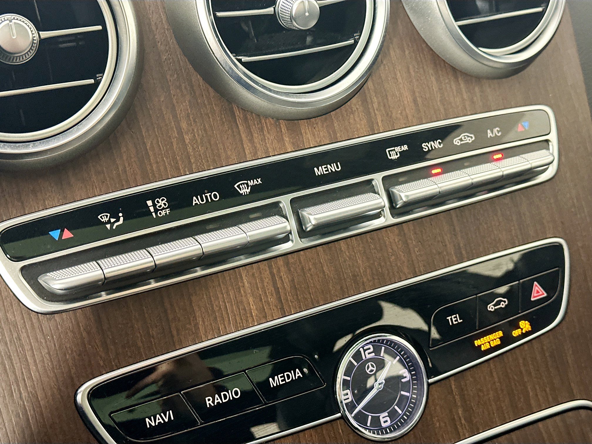 Certified 2019 Mercedes-Benz C 300 4MATIC Sedan image 20