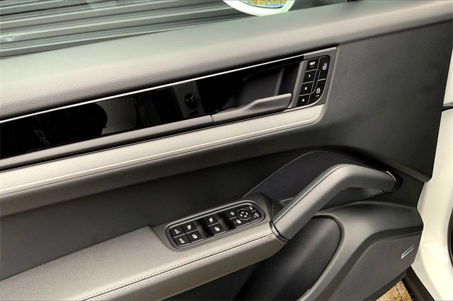 New 2026 Porsche Cayenne Coupe image 28