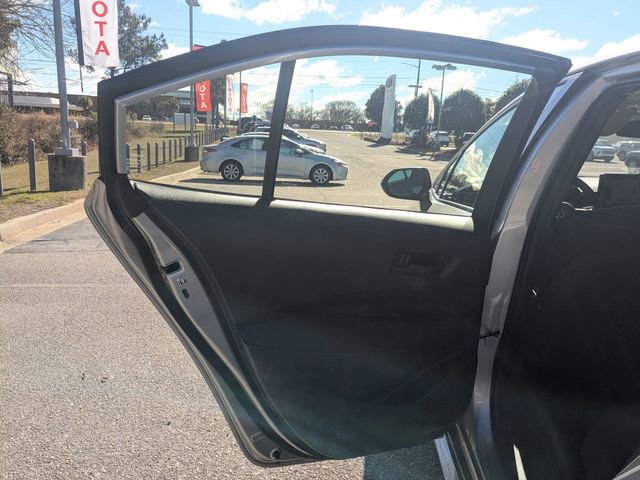 Used 2025 Toyota Corolla LE FWD image 24