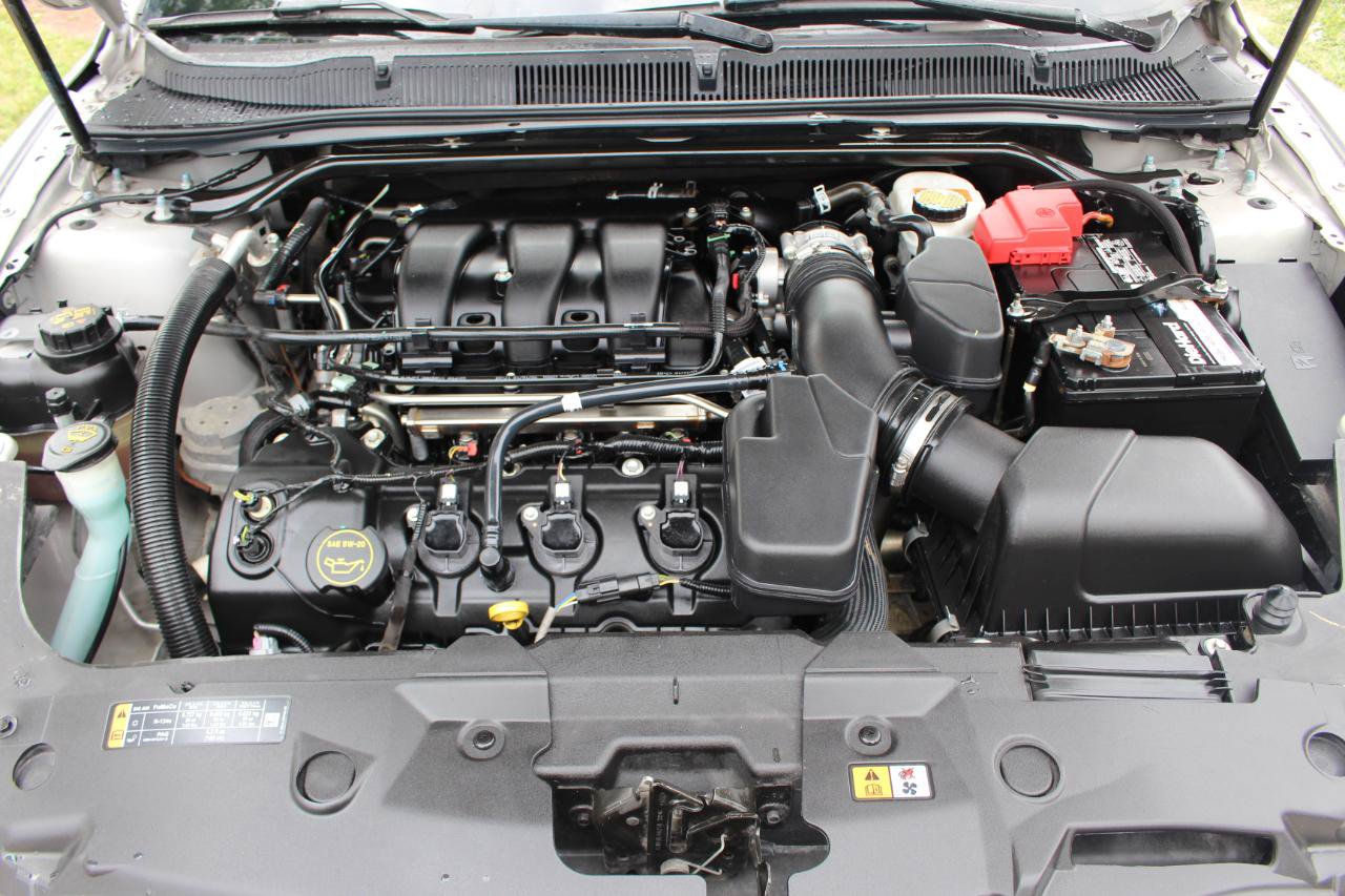 Used 2019 Ford Taurus Limited FWD image 48