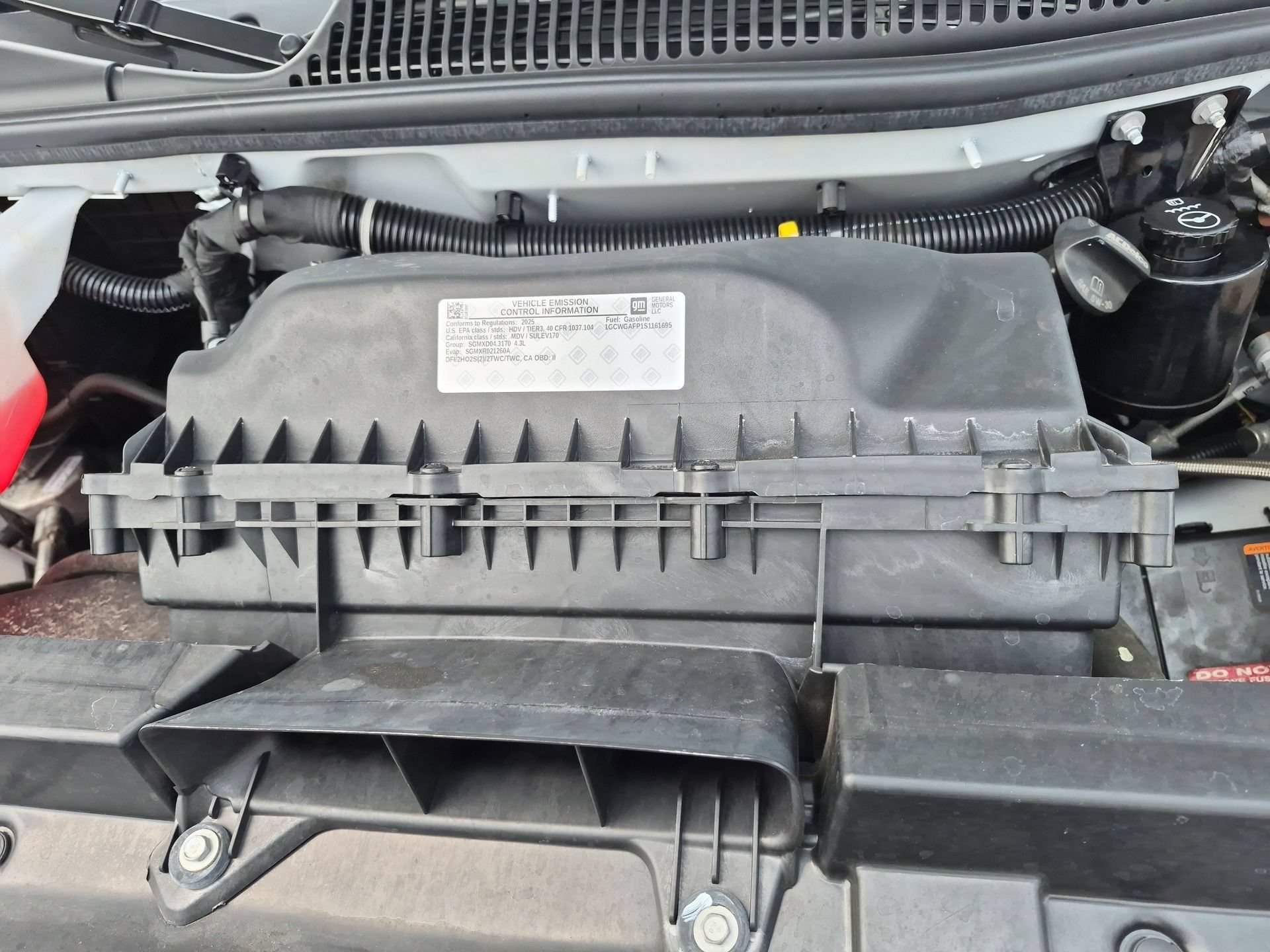 Used 2025 Chevrolet Express 2500 w/ Driver Convenience Package RWD image 27