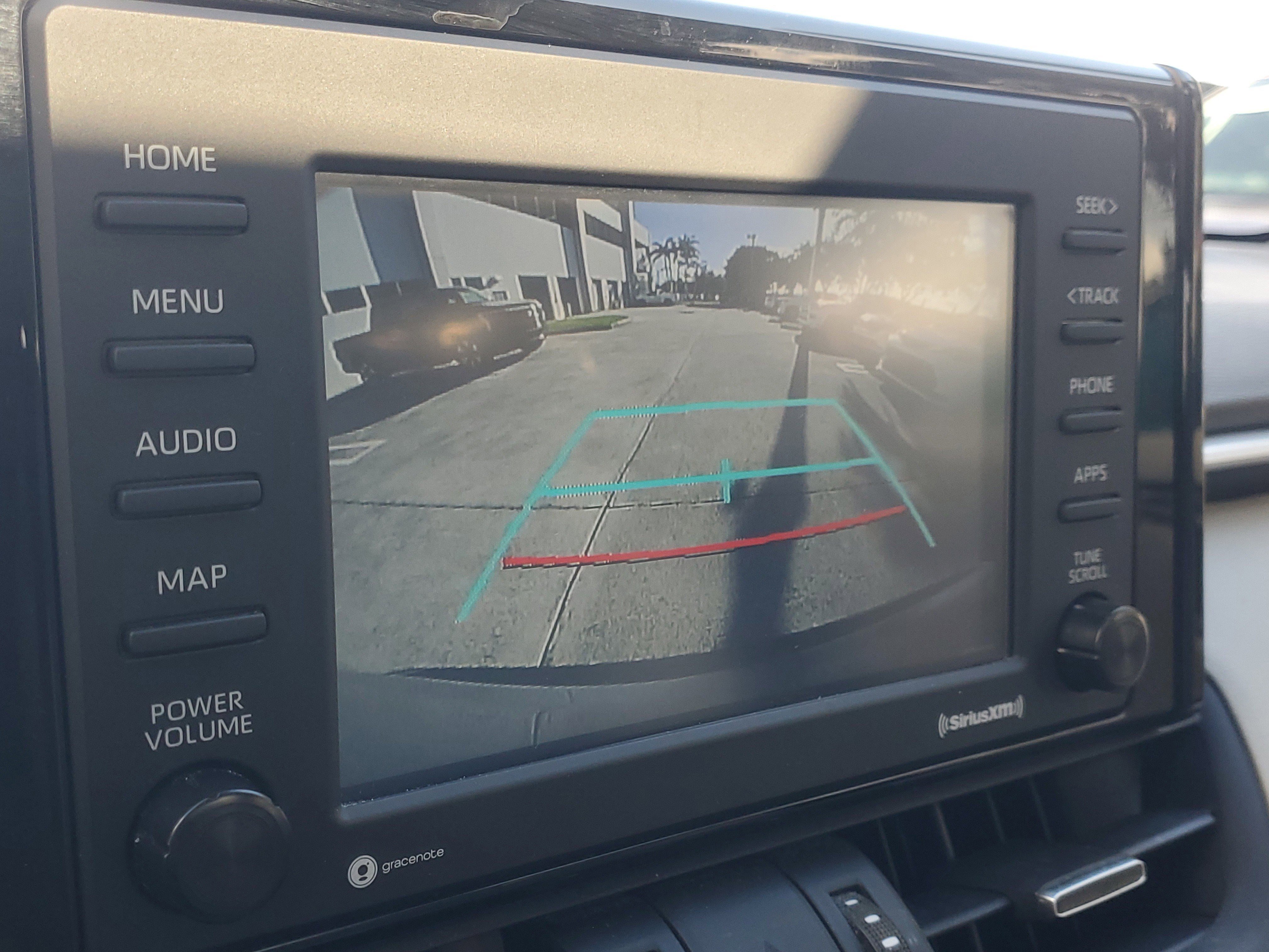 Used 2022 Toyota RAV4 XLE Premium image 31