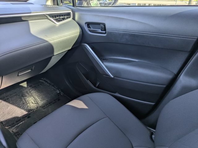 Used 2023 Toyota Corolla Cross LE w/ Moonroof Package FWD image 16