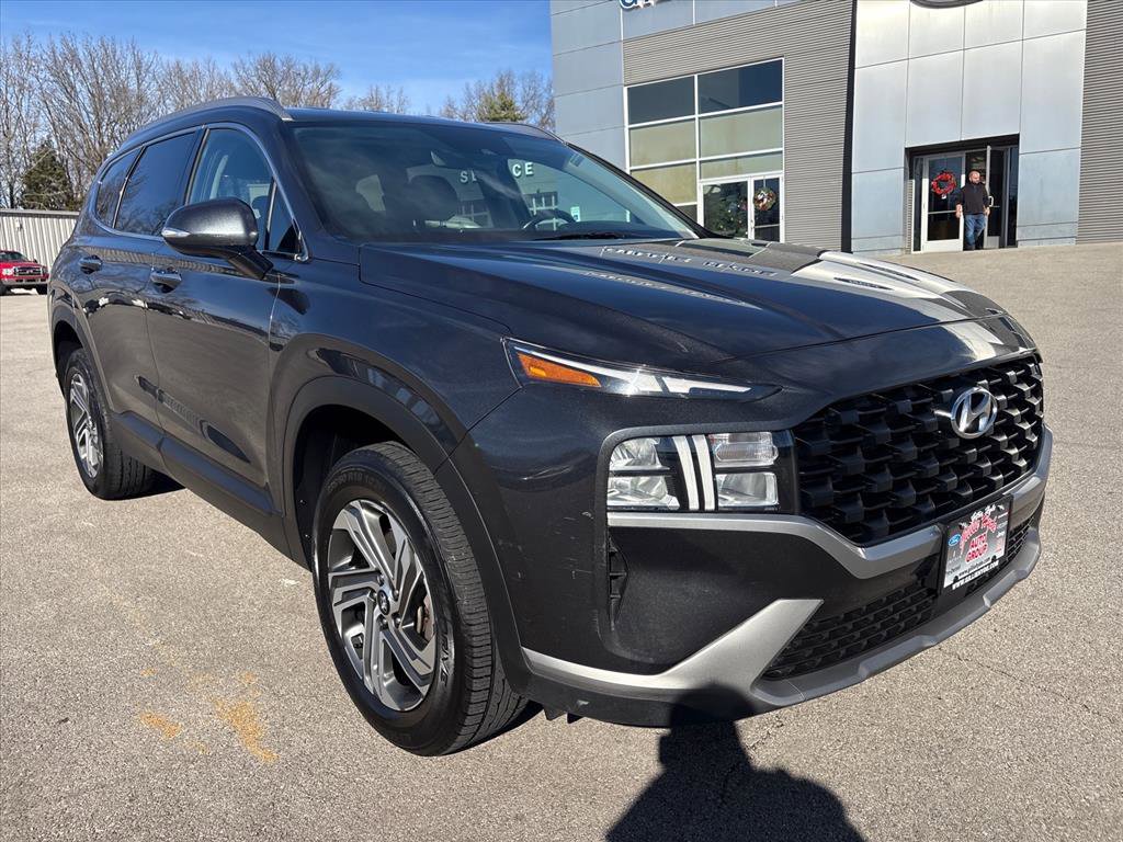 Used 2023 Hyundai Santa Fe SEL image 2