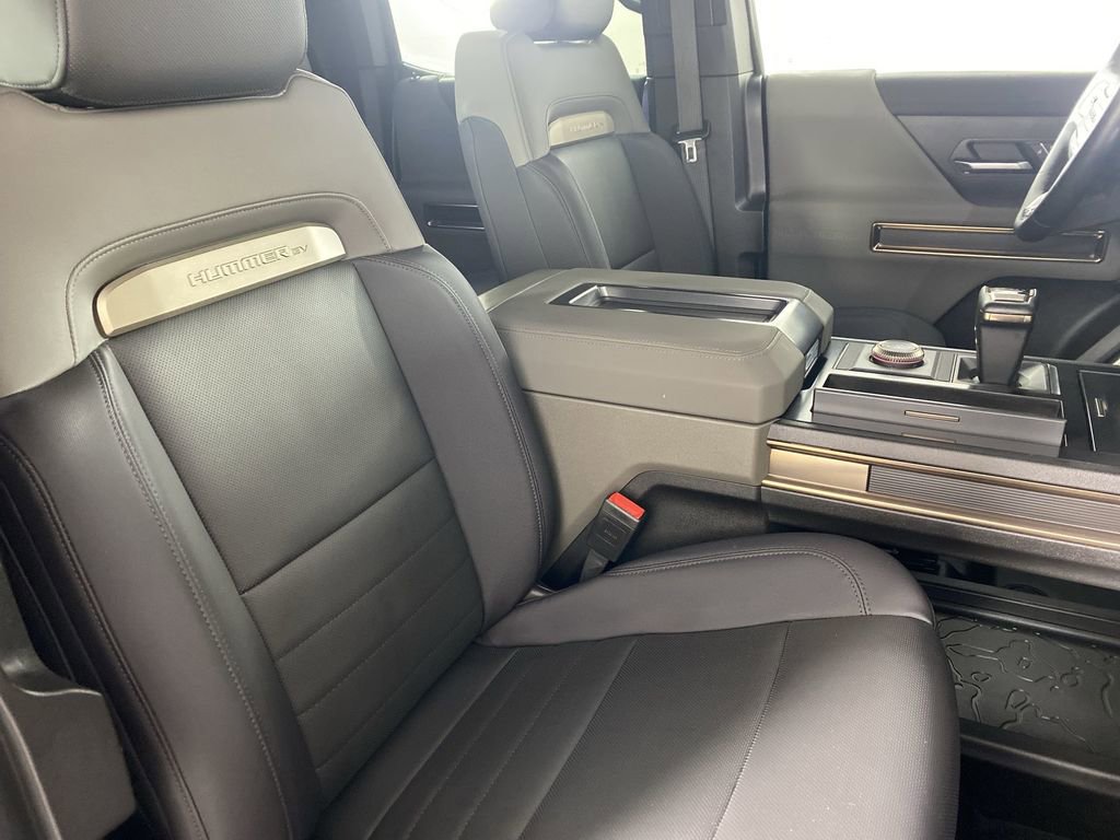Used 2025 GMC Hummer EV 2X image 30