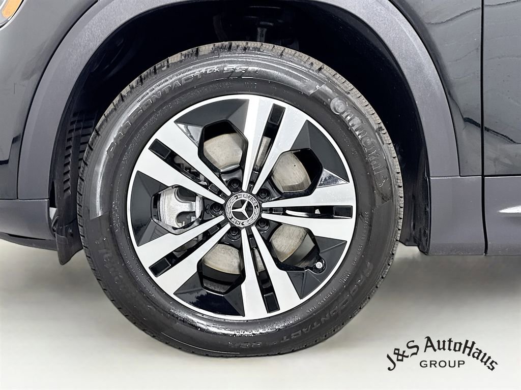 Used 2025 Mercedes-Benz GLB 250 image 36