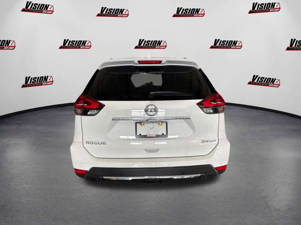 Used 2019 Nissan Rogue SV image 6