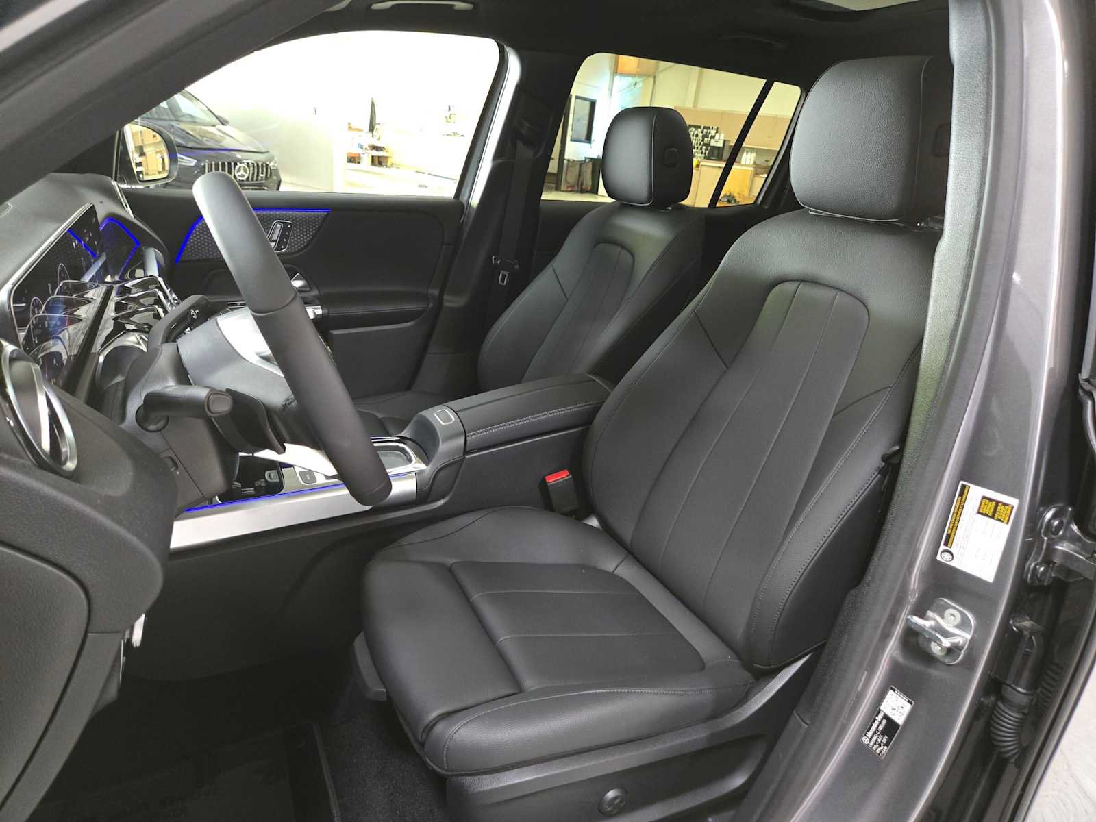 New 2026 Mercedes-Benz GLB 250 4MATIC image 21