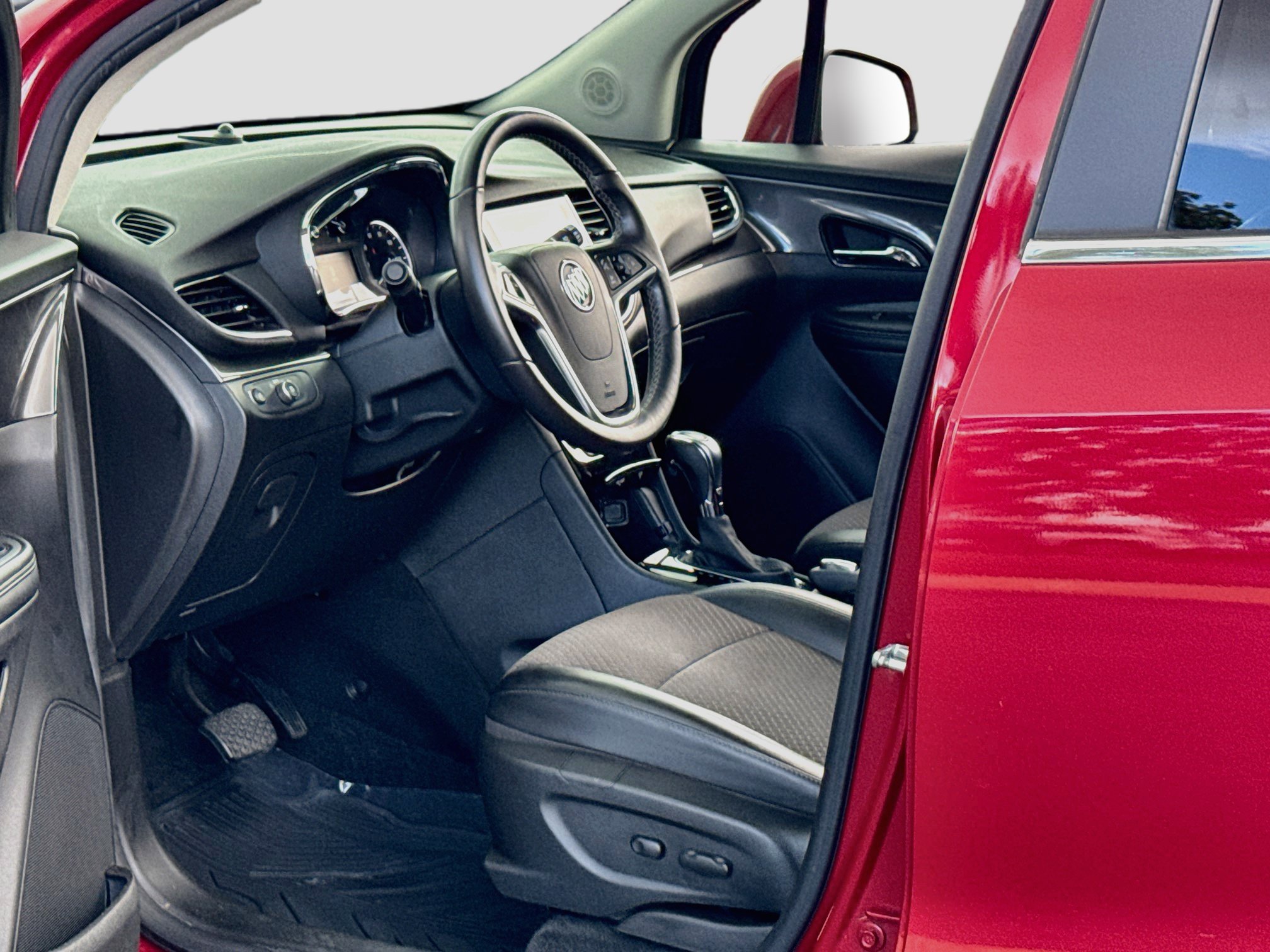 Used 2018 Buick Encore Preferred FWD image 11