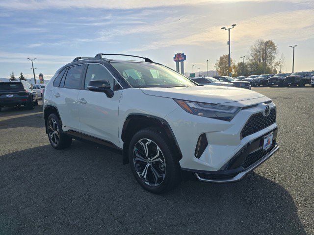 Used 2025 Toyota RAV4 XSE image 1
