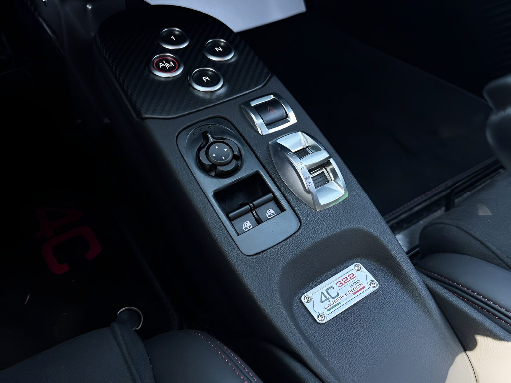 Used 2015 Alfa Romeo 4C Launch Edition w/ Convenience Group RWD image 11