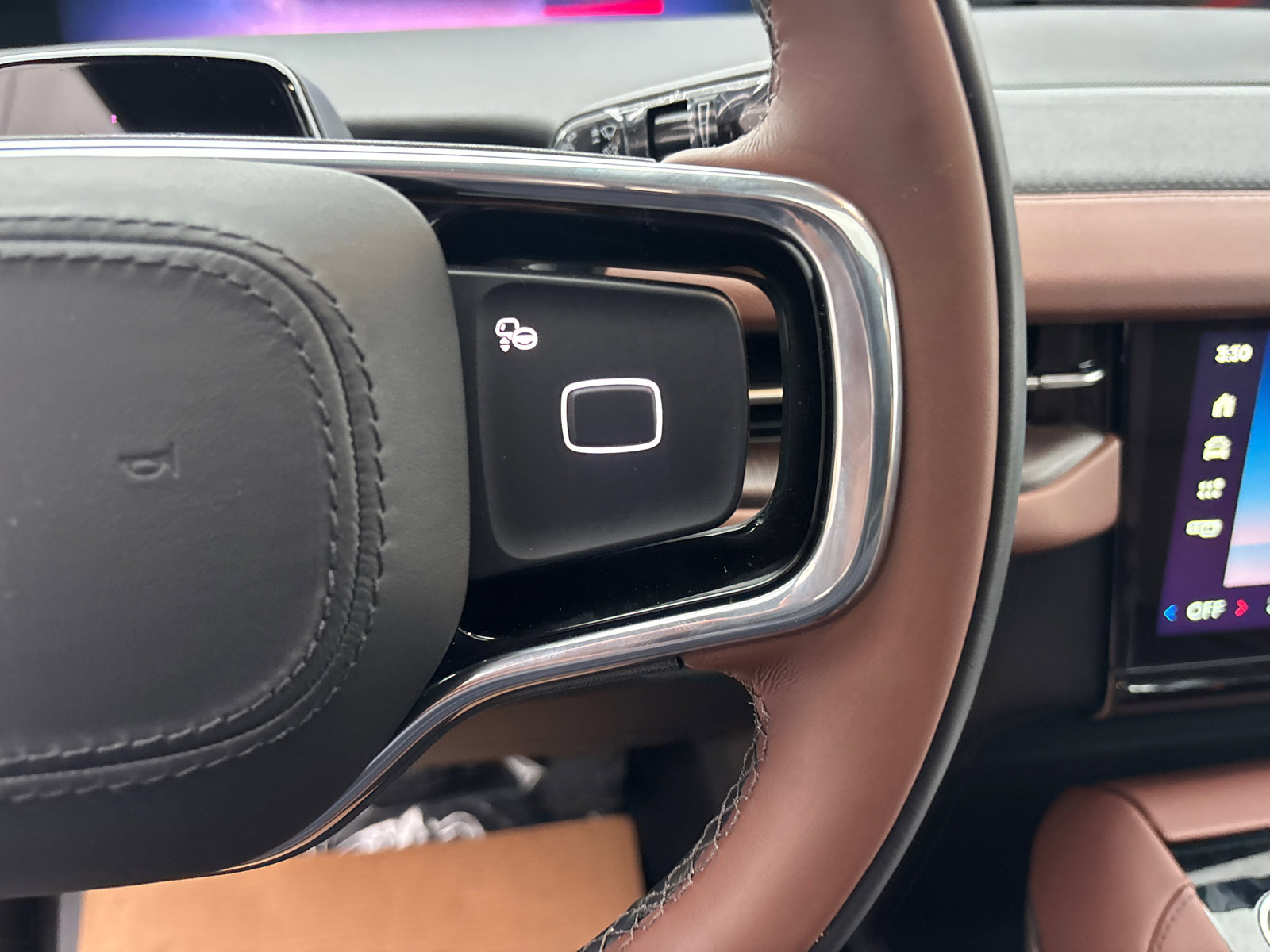 New 2025 Lincoln Navigator Reserve image 17