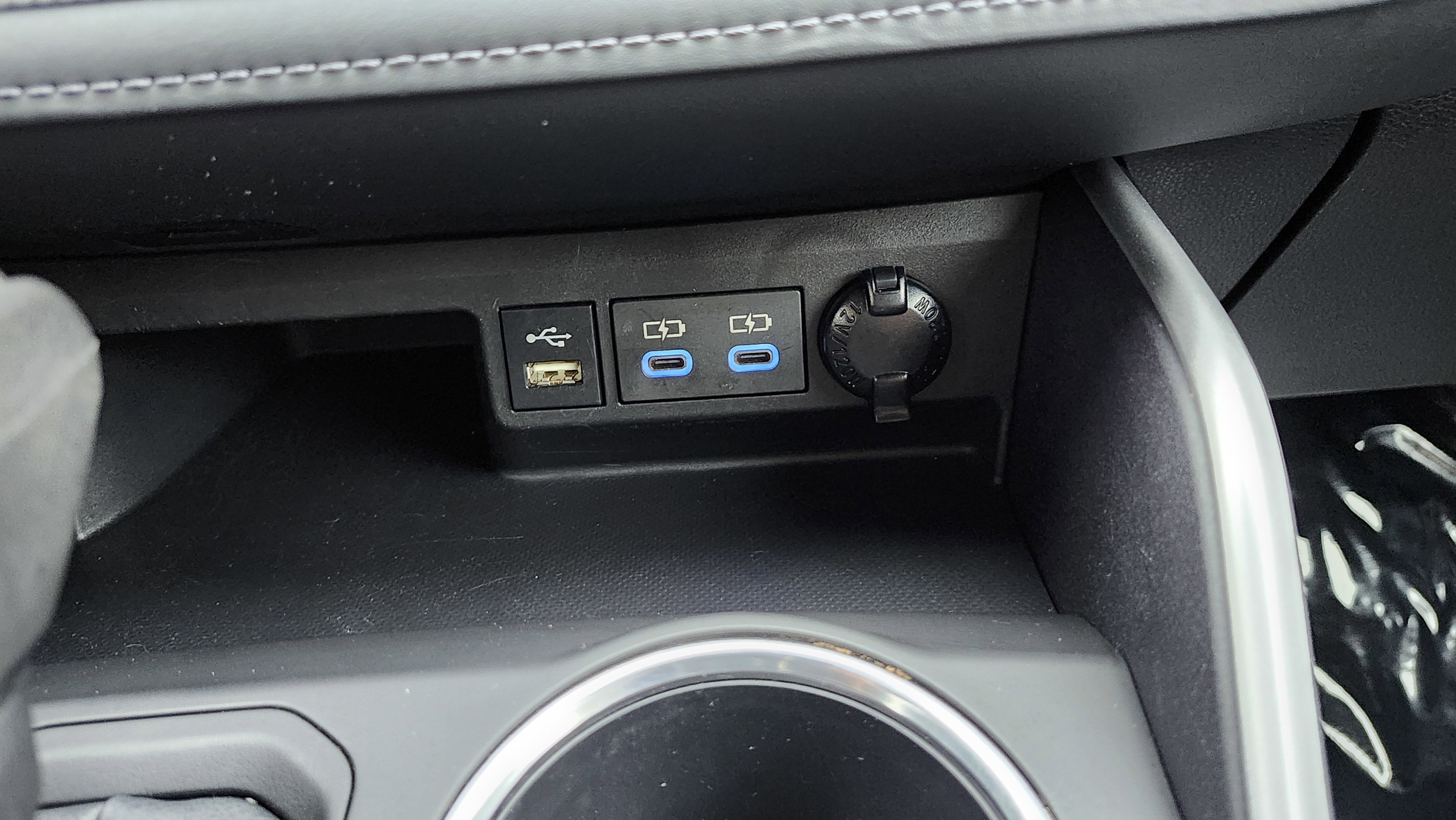 Used 2022 Toyota Highlander XLE image 11