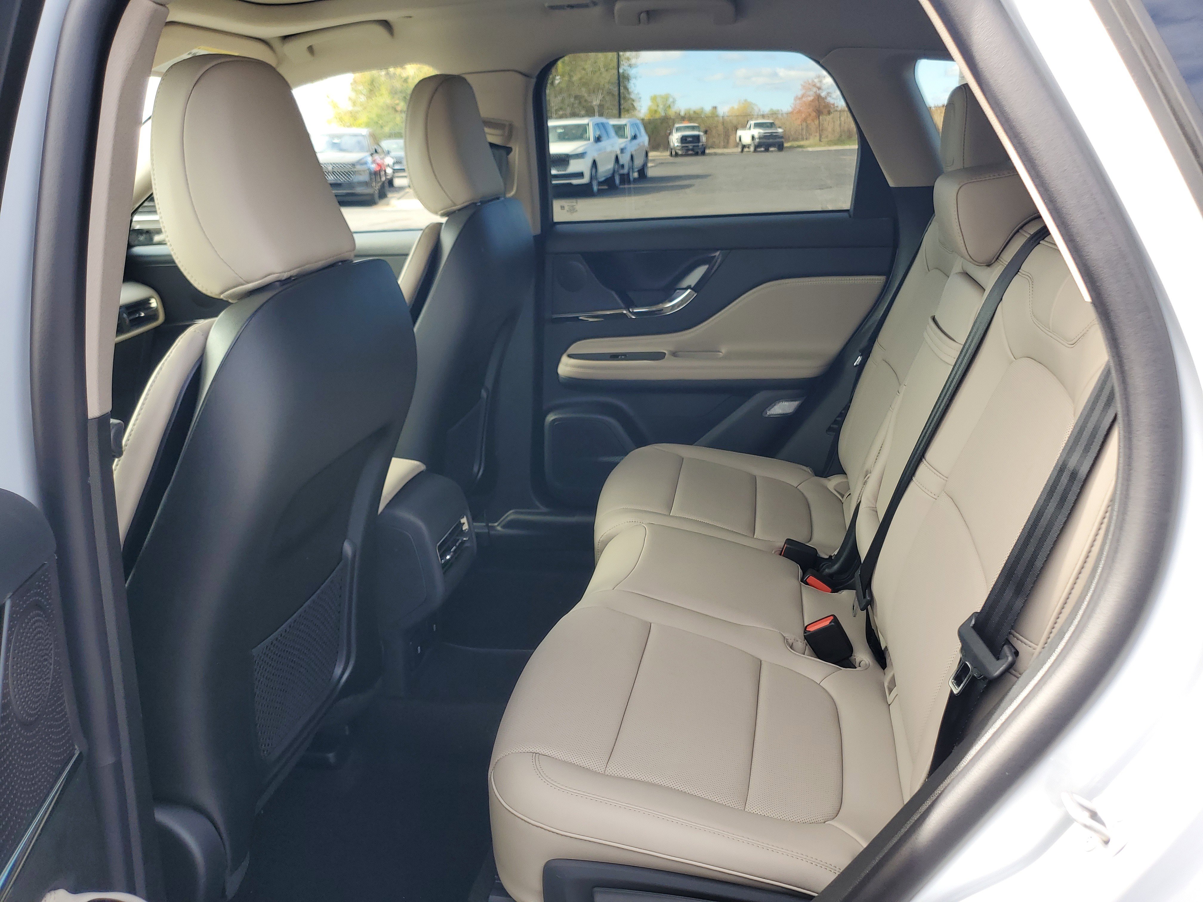 New 2026 Lincoln Corsair Reserve w/ Jet Appearance Package image 25