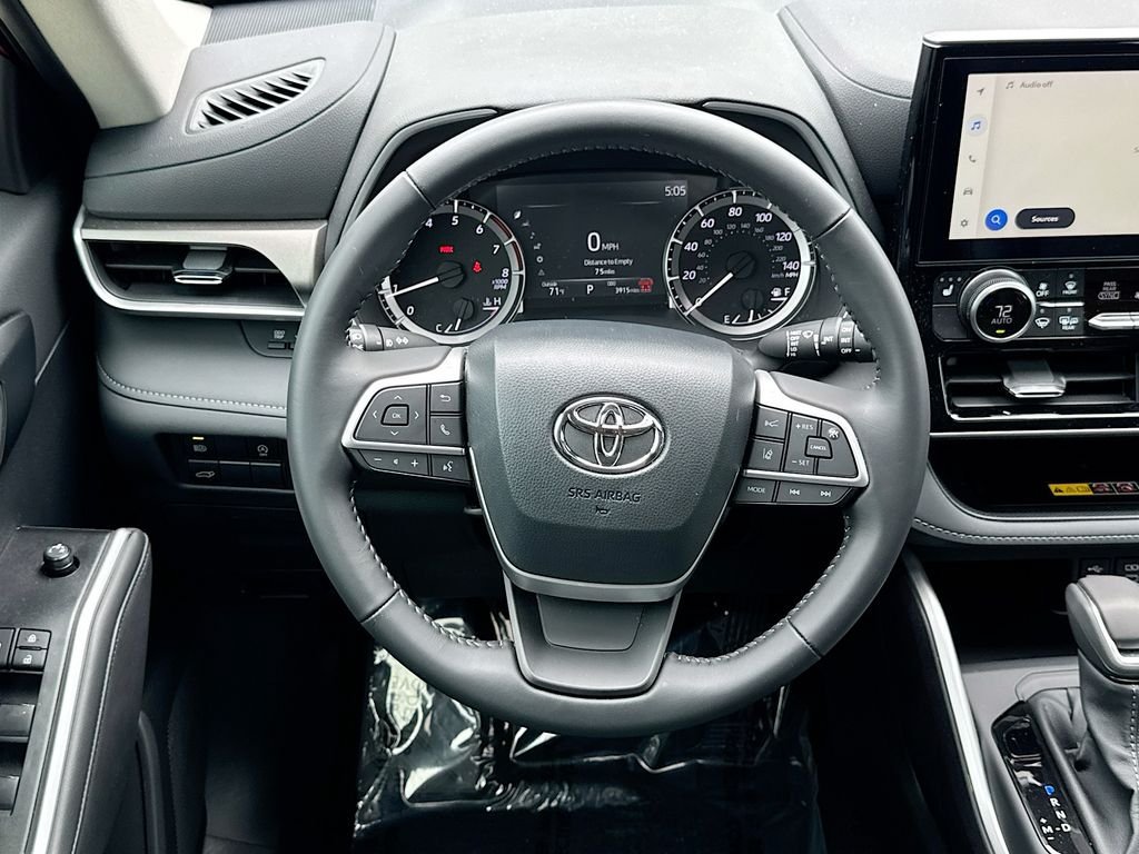 Used 2026 Toyota Highlander XLE AWD/4WD image 22