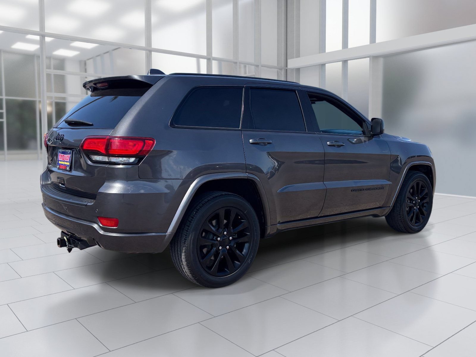 Used 2019 Jeep Grand Cherokee Altitude AWD/4WD image 6