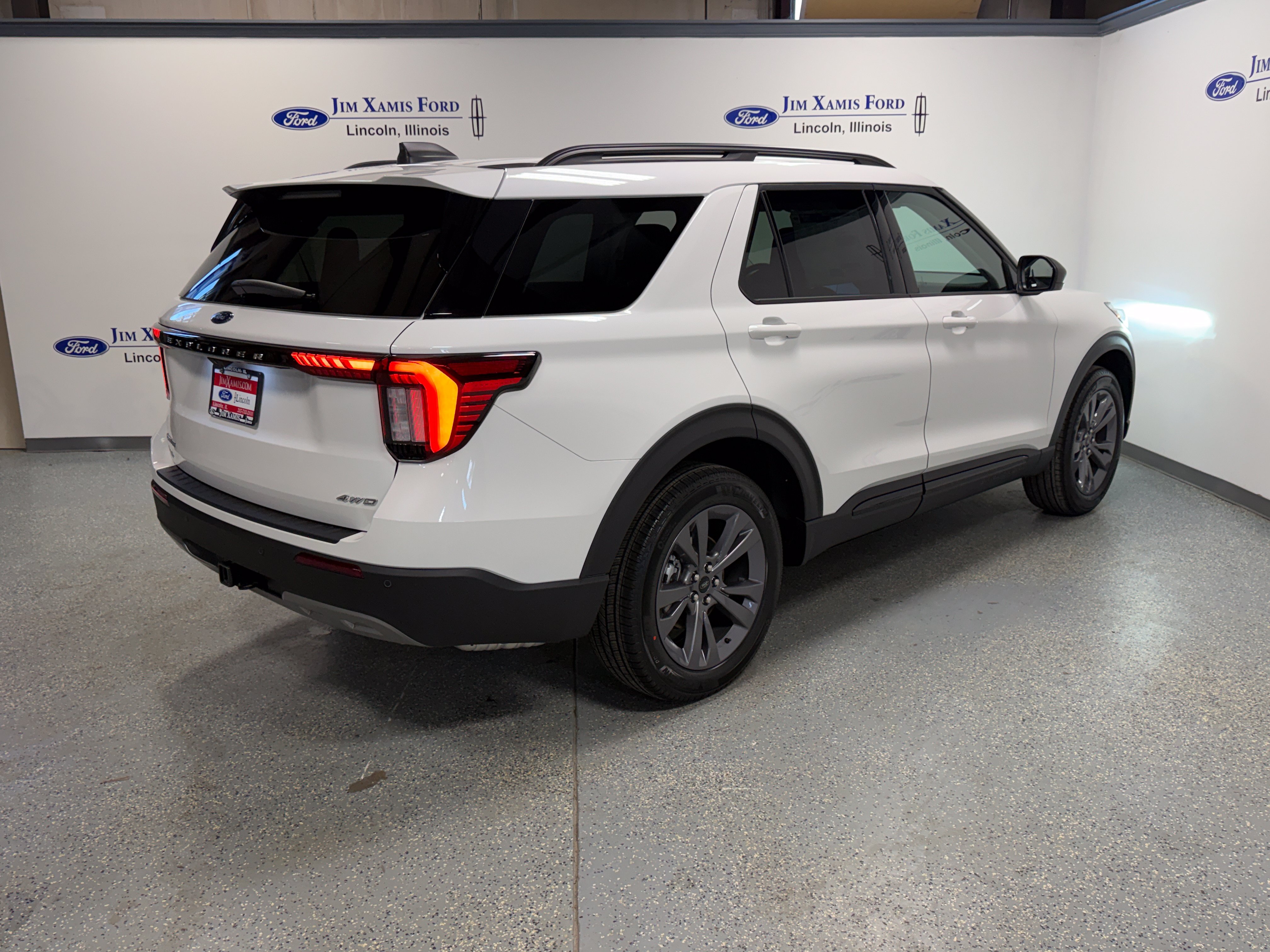New 2026 Ford Explorer Active w/ Active Comfort Package AWD/4WD image 33