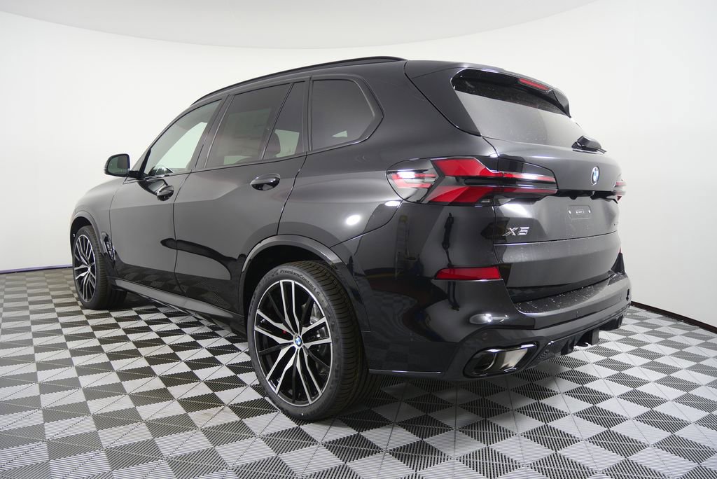 Used 2026 BMW X5 xDrive40i w/ M Sport Package image 5