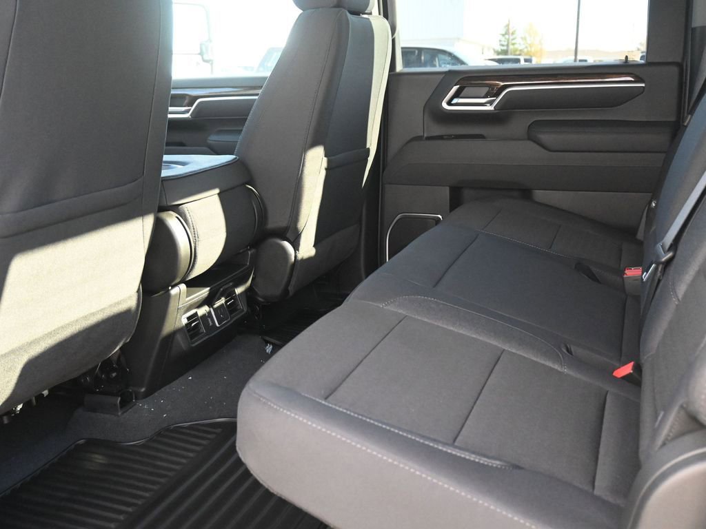 New 2026 GMC Sierra 3500 SLE w/ SLE Value Package image 15