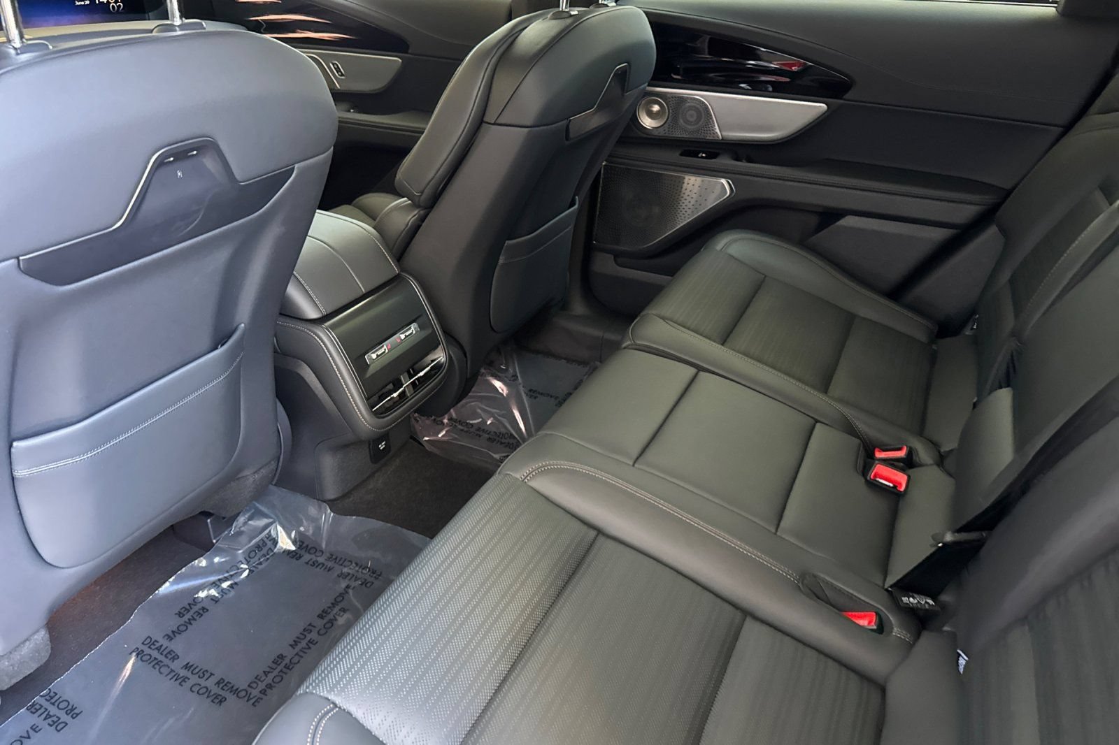 New 2026 Lincoln Nautilus Reserve AWD/4WD image 9