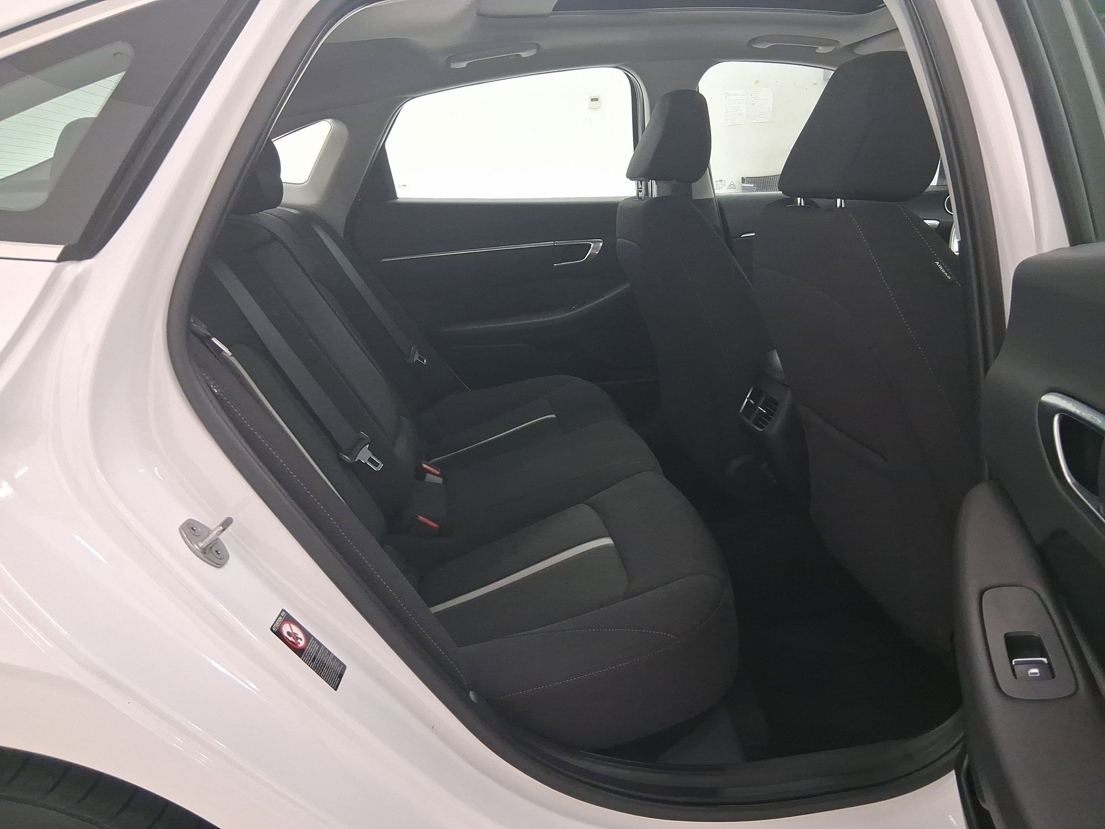 Used 2023 Hyundai Sonata SEL w/ Convenience Package image 30