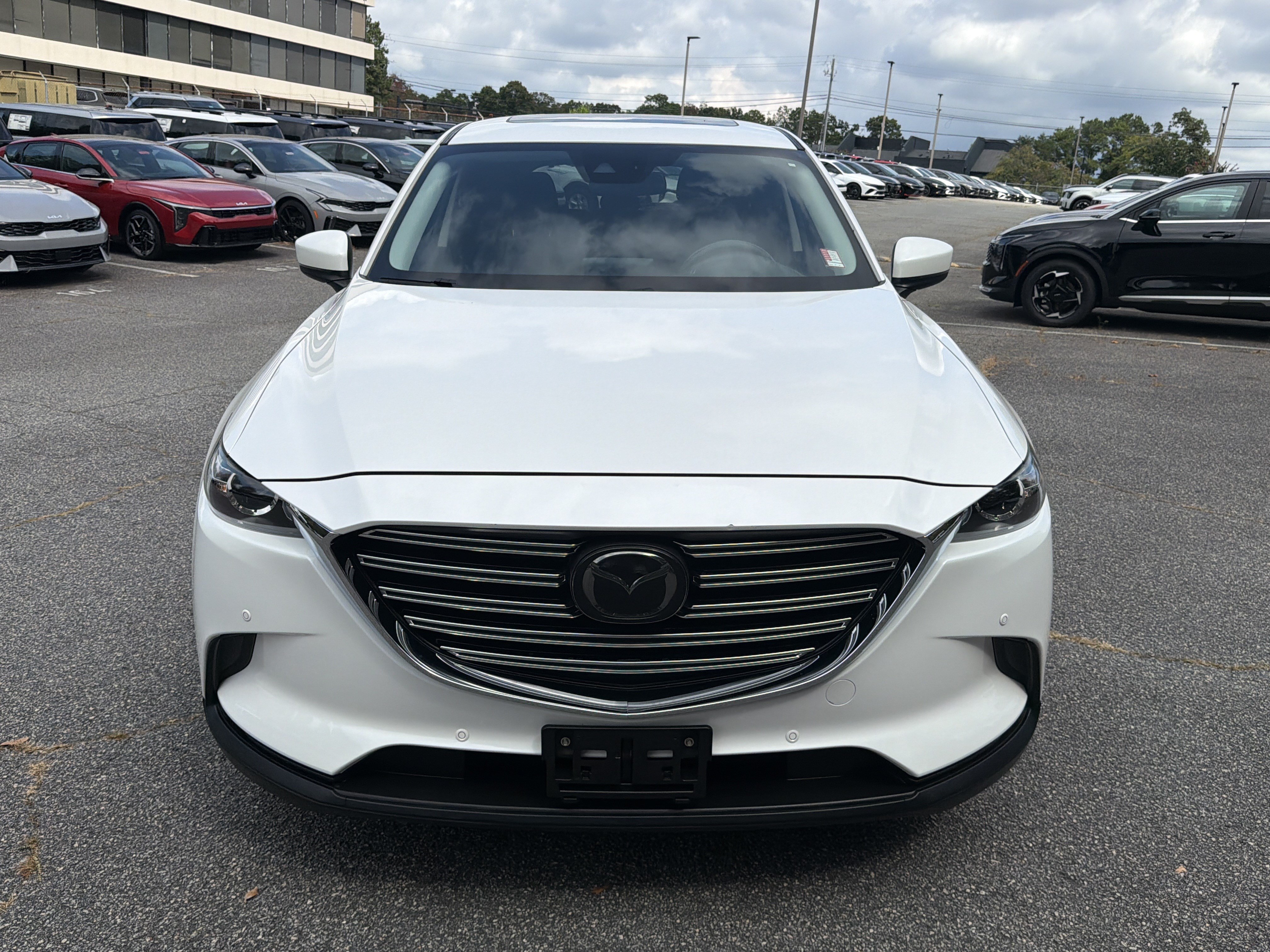 Used 2018 MAZDA CX-9 Touring w/ Touring Premium Package AWD/4WD image 2