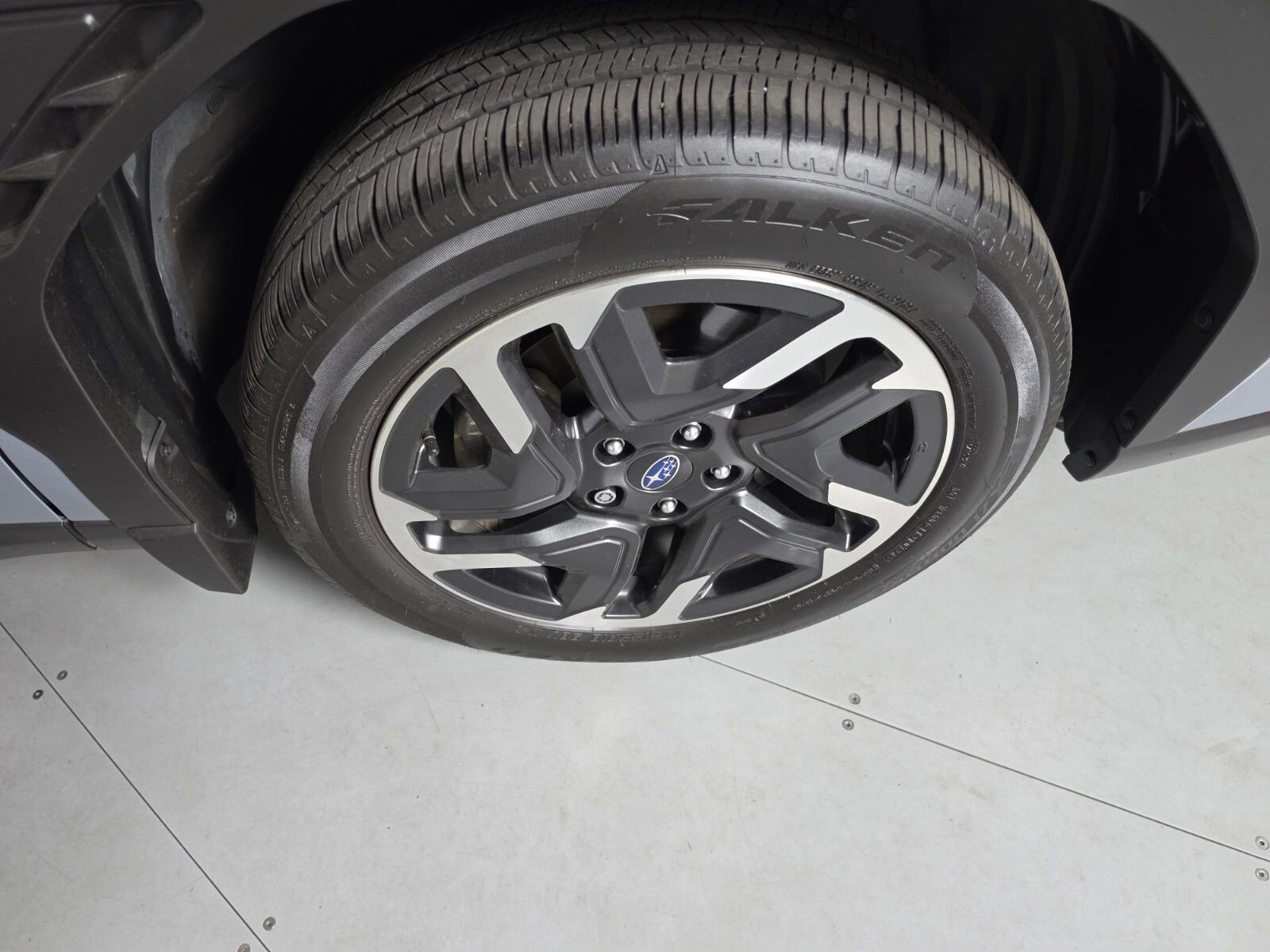 Used 2025 Subaru Forester Limited AWD/4WD image 12