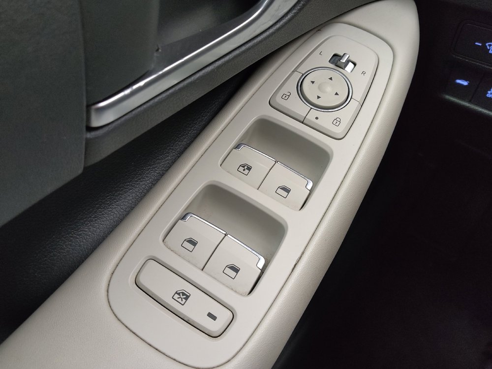 Used 2023 Hyundai Sonata SE image 27