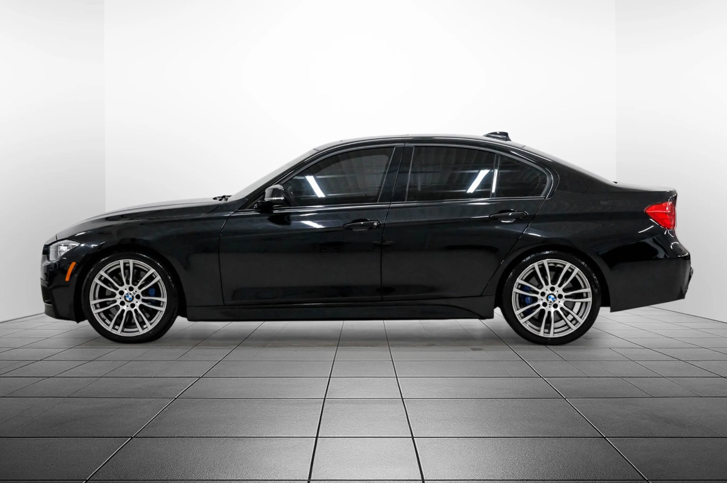 Used 2014 BMW 335i Sedan RWD image 12