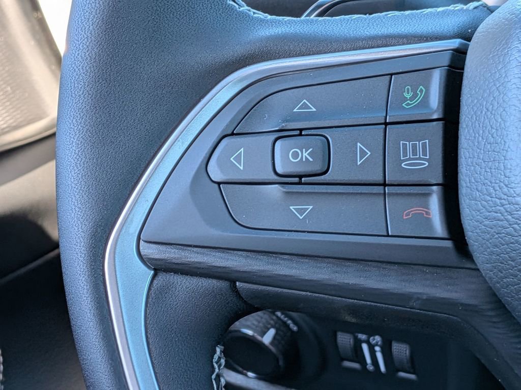 New 2025 Jeep Grand Cherokee L Altitude image 21