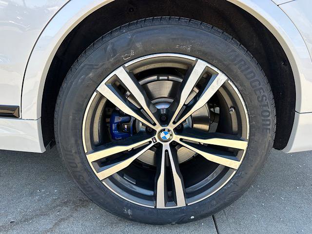 Certified 2024 BMW X7 xDrive40i w/ Executive Package image 31