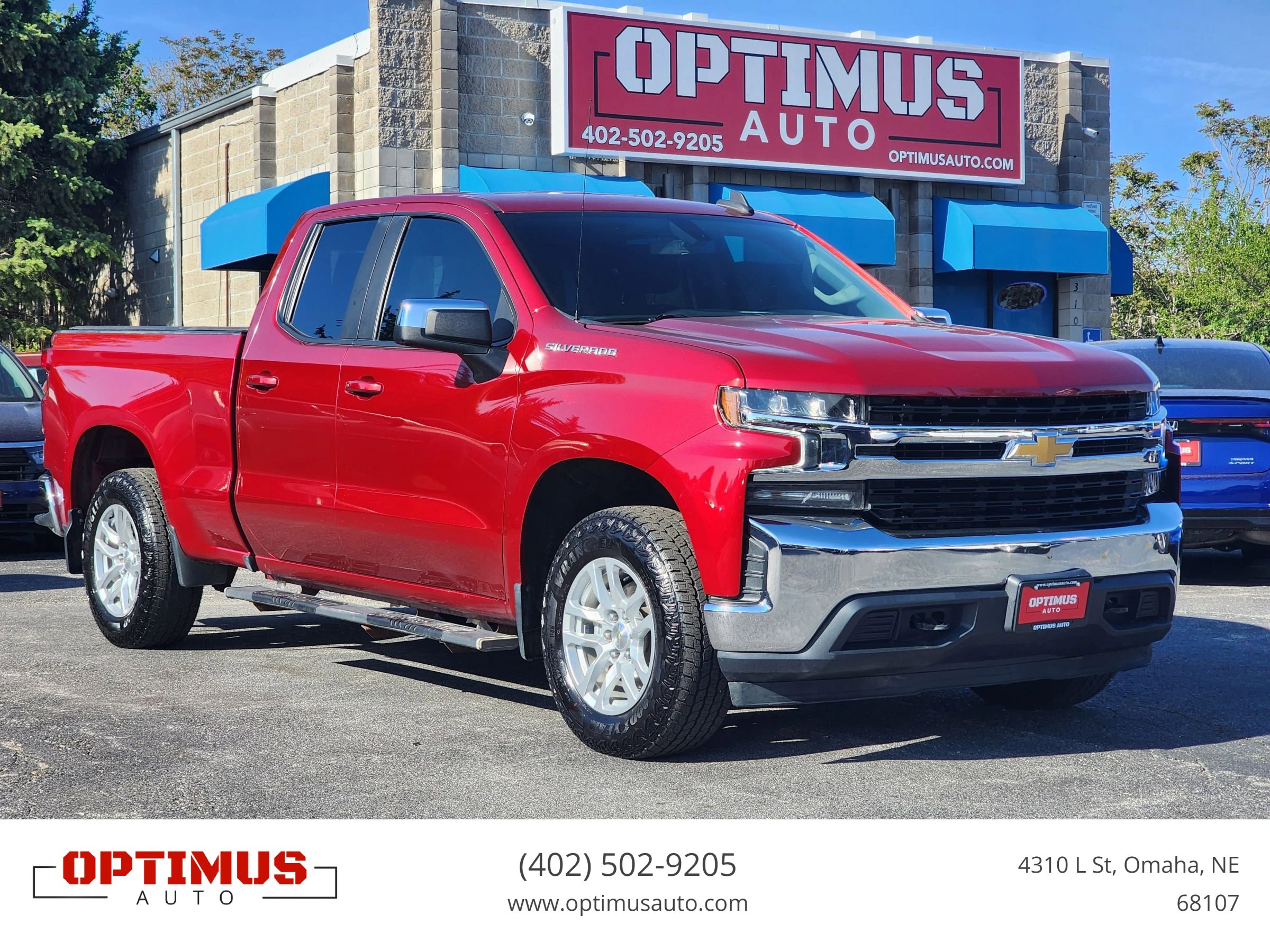 Used 2021 Chevrolet Silverado 1500 LT w/ Convenience Package II AWD/4WD image 1