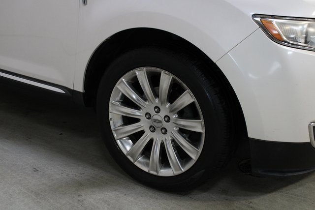 Used 2012 Lincoln MKX AWD image 29