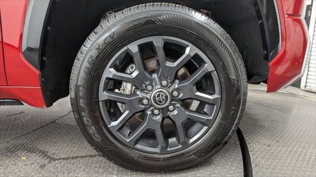Used 2023 Toyota Tundra Platinum w/ Advanced Package AWD/4WD image 32