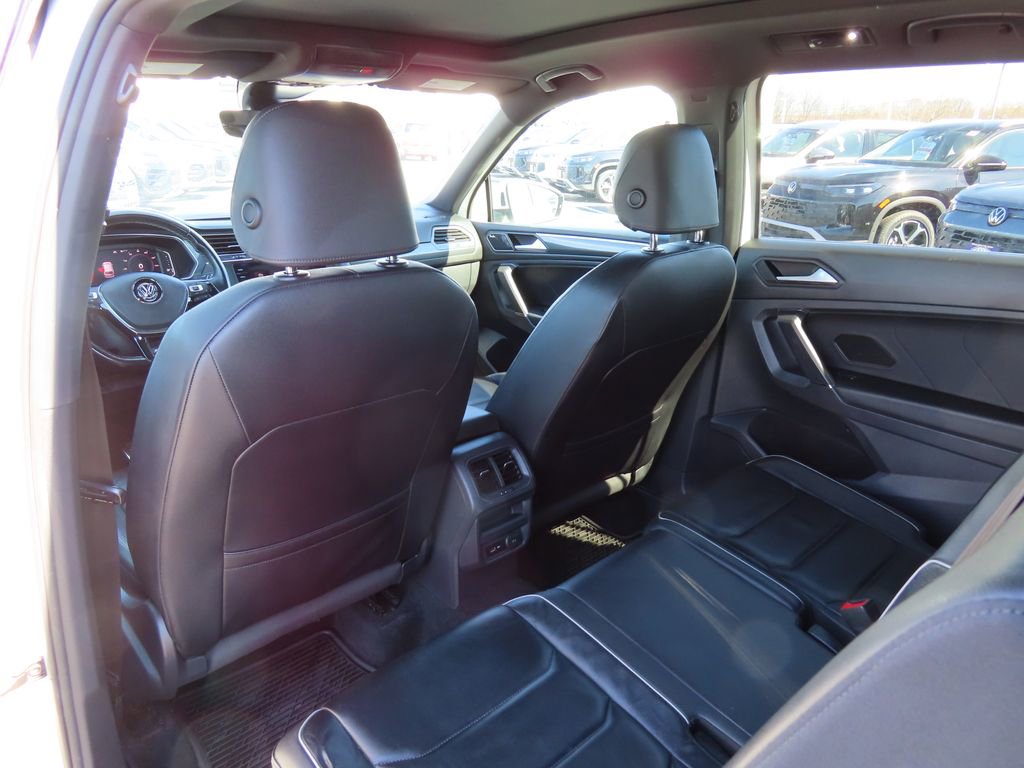 Used 2020 Volkswagen Tiguan SEL Premium R-Line w/ 3rd Row Seat Package image 26