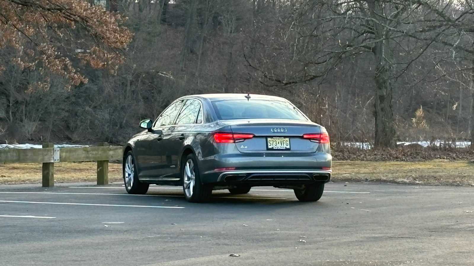 Used 2019 Audi A4 2.0T Premium Plus w/ Premium Plus Package image 3