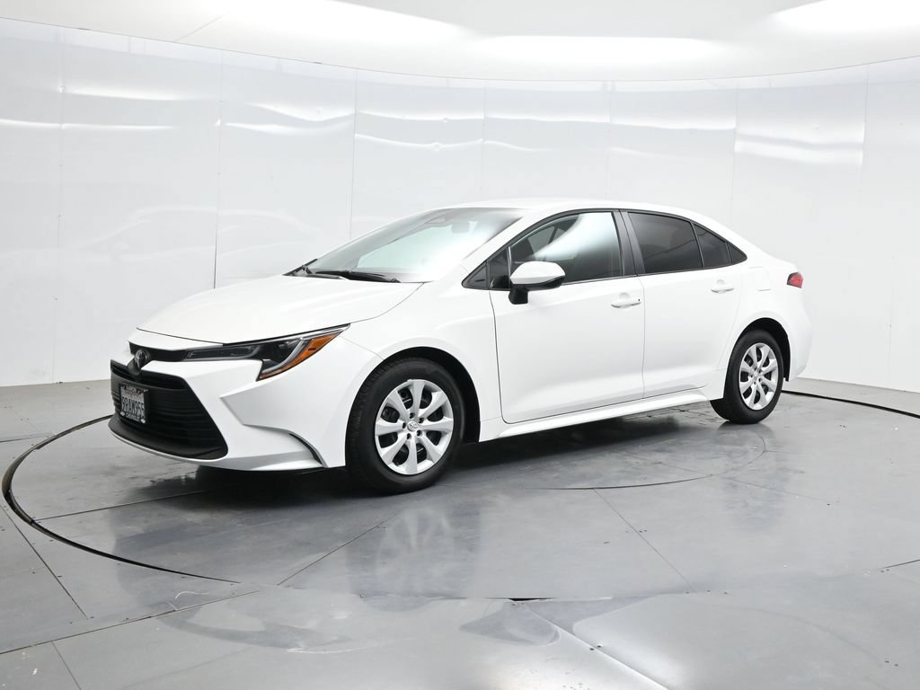 Used 2025 Toyota Corolla LE FWD image 70