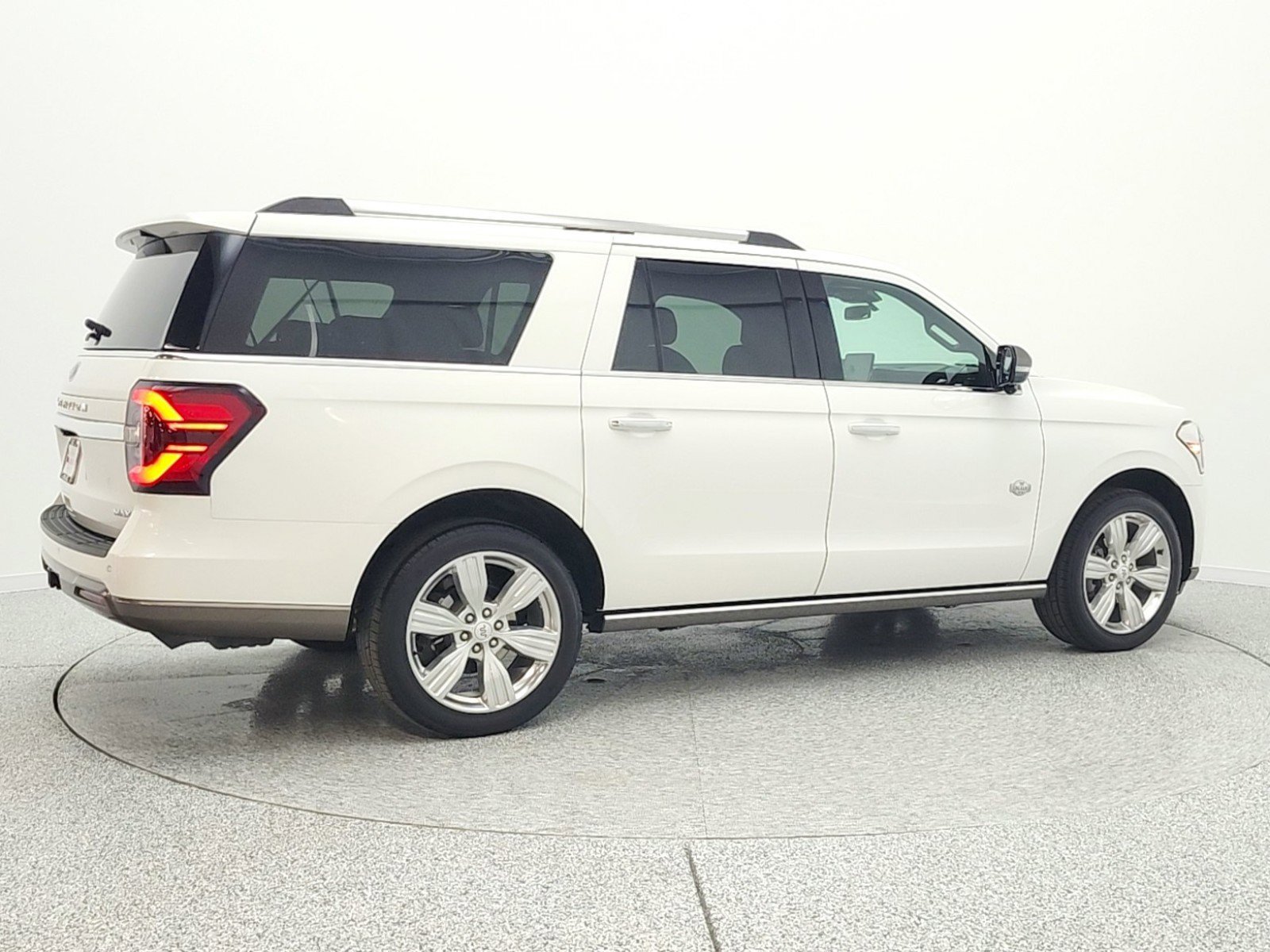 Used 2024 Ford Expedition Max King Ranch AWD/4WD image 5
