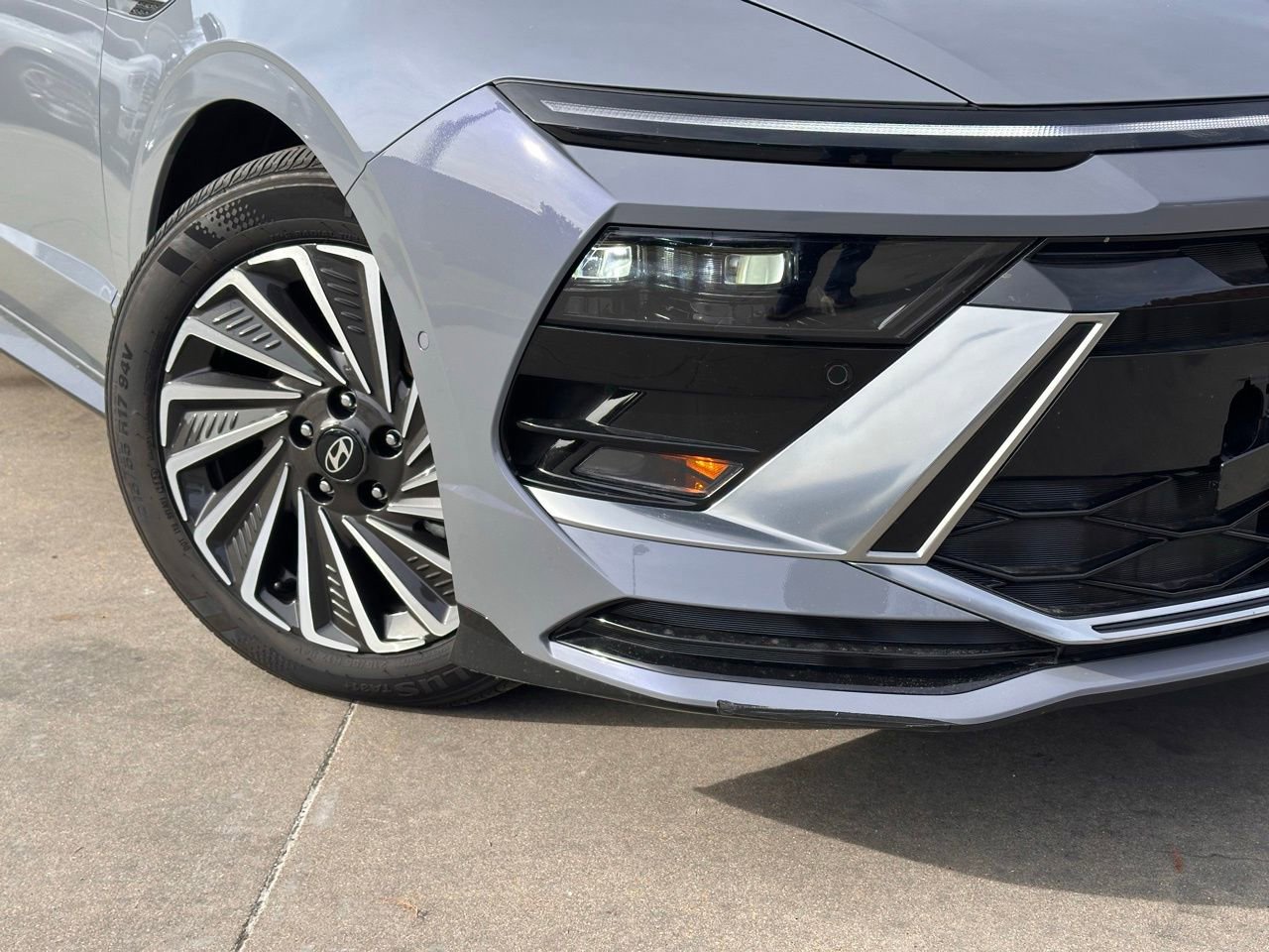 Certified 2025 Hyundai Sonata Limited image 4