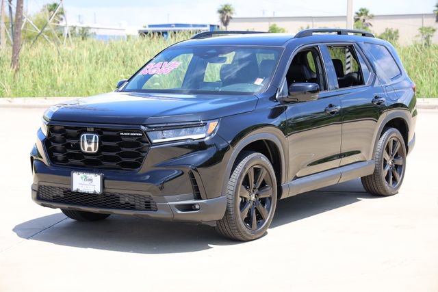 Certified 2025 Honda Pilot Black Edition image 3