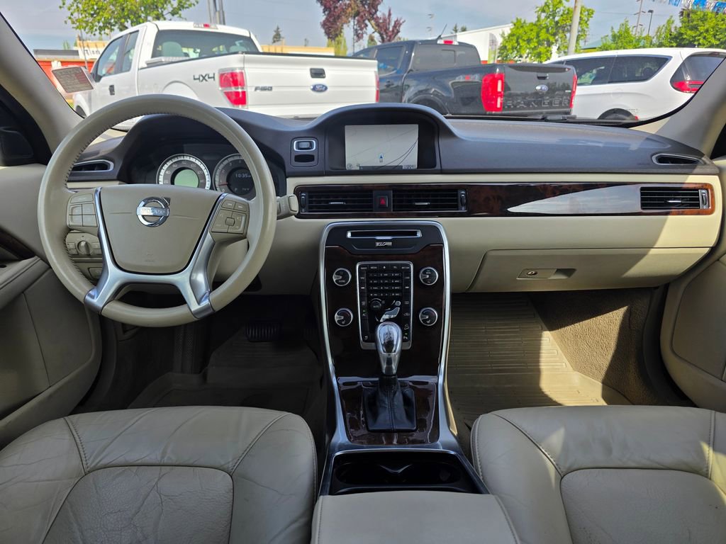 Used 2013 Volvo XC70 T6 AWD/4WD image 4